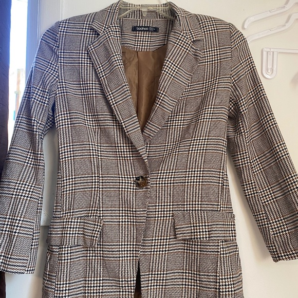 Beautiful female jacket - Picture 4 of 5